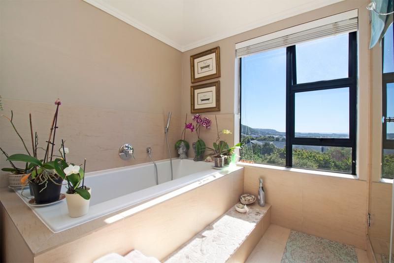 4 Bedroom Property for Sale in Stonehaven Estate Western Cape